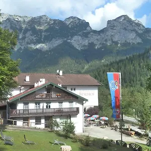 https://alpenhotel-beslhof.com-bavaria.com
