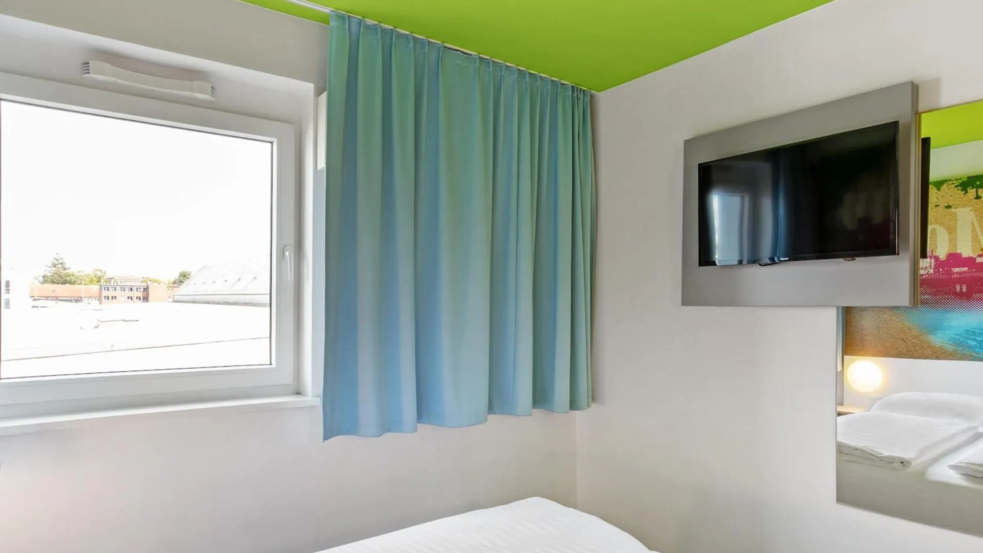 ***  B&B Hotel Hamburg-Wandsbek Germany