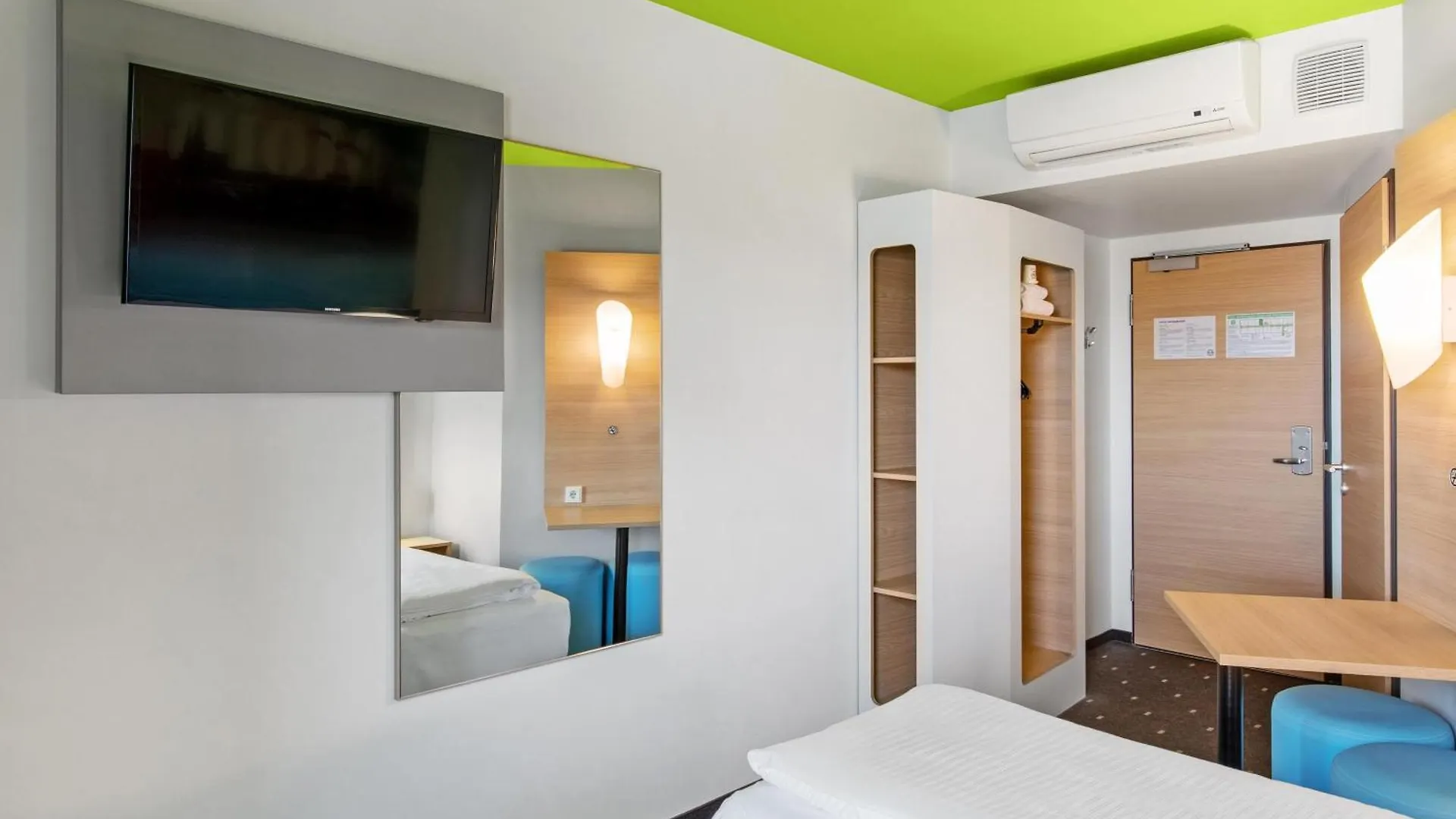 B&B Hotel Hamburg-Wandsbek 3*, Hamburg Germany
